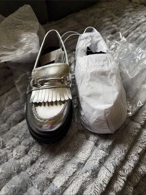 Old Navy Silver Metallic Kiltie Loafers with Lug Sole